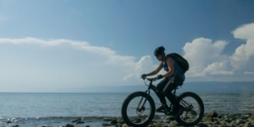 fietsen op een fatbike