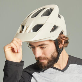Rockrider Feel Sand fietshelm met zonneklep